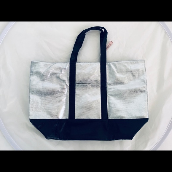 Victoria’s Secret tote - Picture 2 of 3